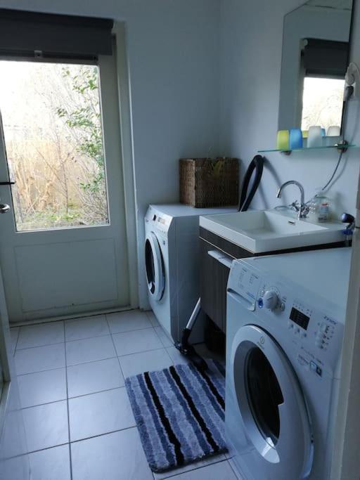 Cottage Egmond-Binnen Met Besloten Tuin Экстерьер фото